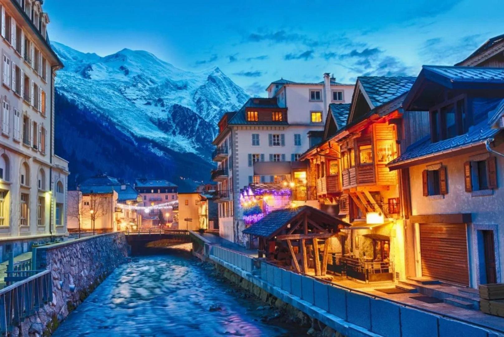 Chamois Blanc Terrasse - A Chamonix Haven Near Aiguille Du Midi Apartment ภายนอก รูปภาพ